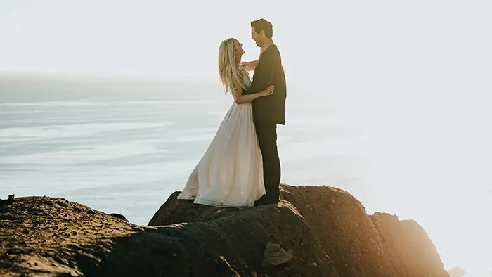 PS服装面料细节修饰技巧视频教程 How to Retouch Clothing & Fabric