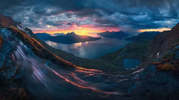 多张广角风景照PS后期合成全景图像视频教程 MAX RIVE Photography – Giants of the North