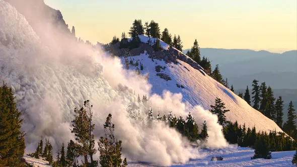Houdini山体雪崩视觉特效技术视频教程 中文字幕 CREATING AN AVALANCHE RIG