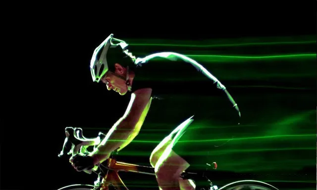 AE创建快速流光效果视频教程