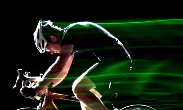 AE创建快速流光效果视频教程